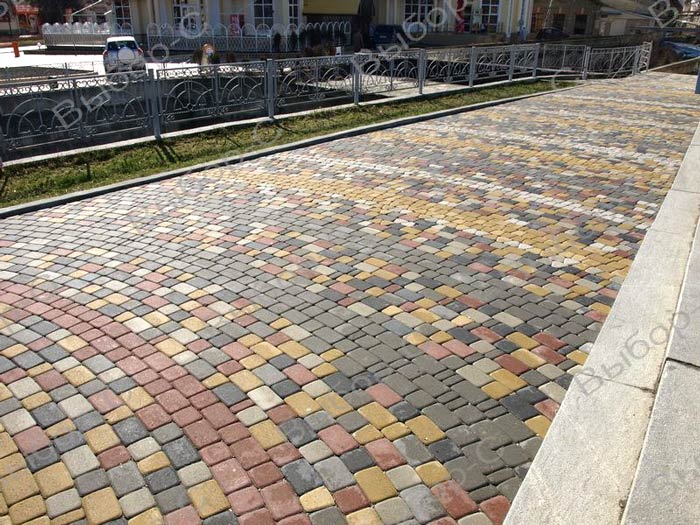 Брусчатка и тротуарная плитка - незаменимые составляющие ландшафтного дизайна